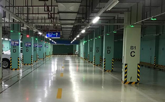 停车场地坪漆每平米需多少钱？厚度多少？